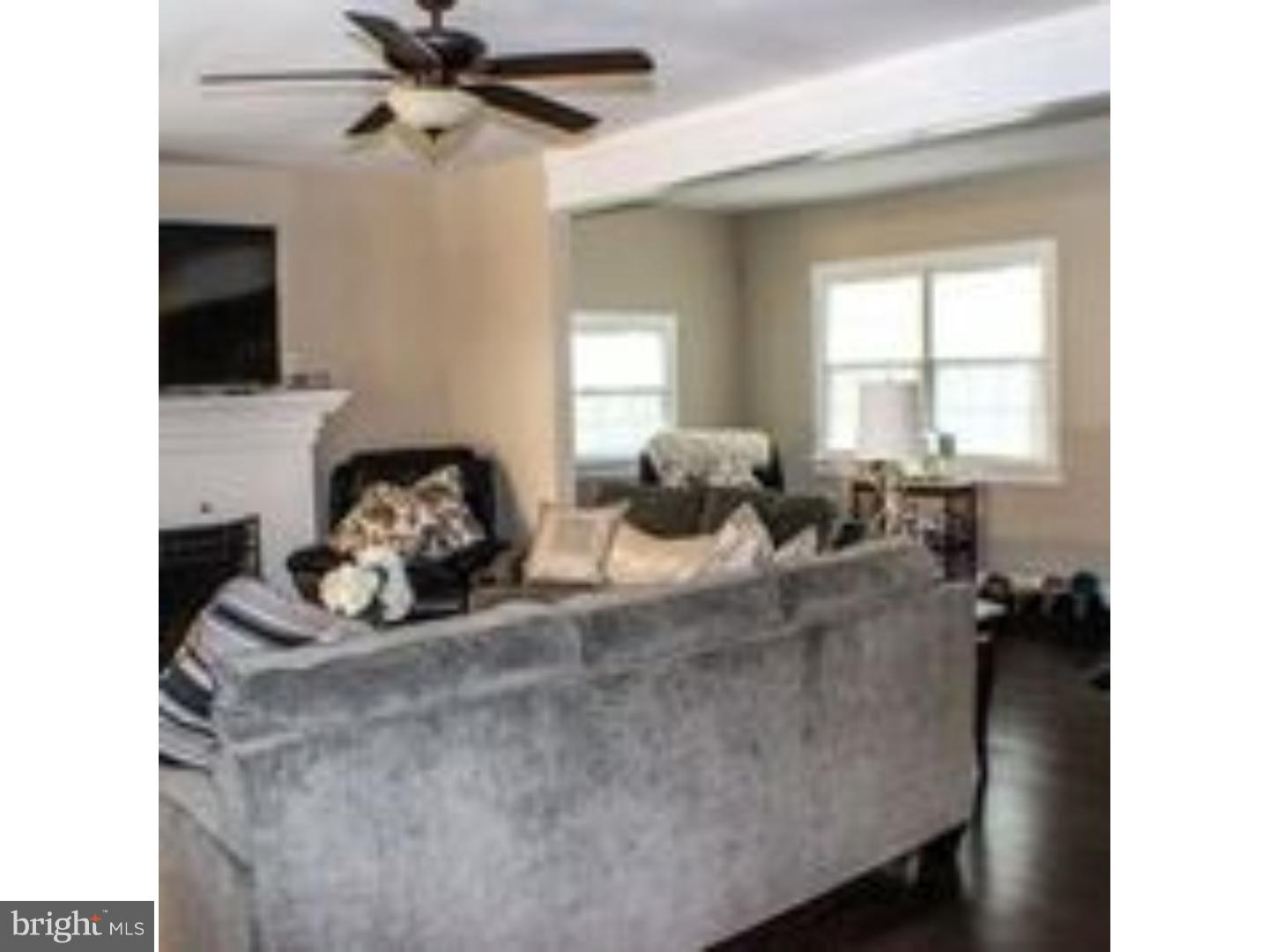 22 Harvard Road Audubon, NJ 08106 - Photo 6 of 24 Living Room