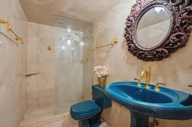 $599,000 | 5151 Collins Avenue, Unit 520, Miami Beach, FL 33140