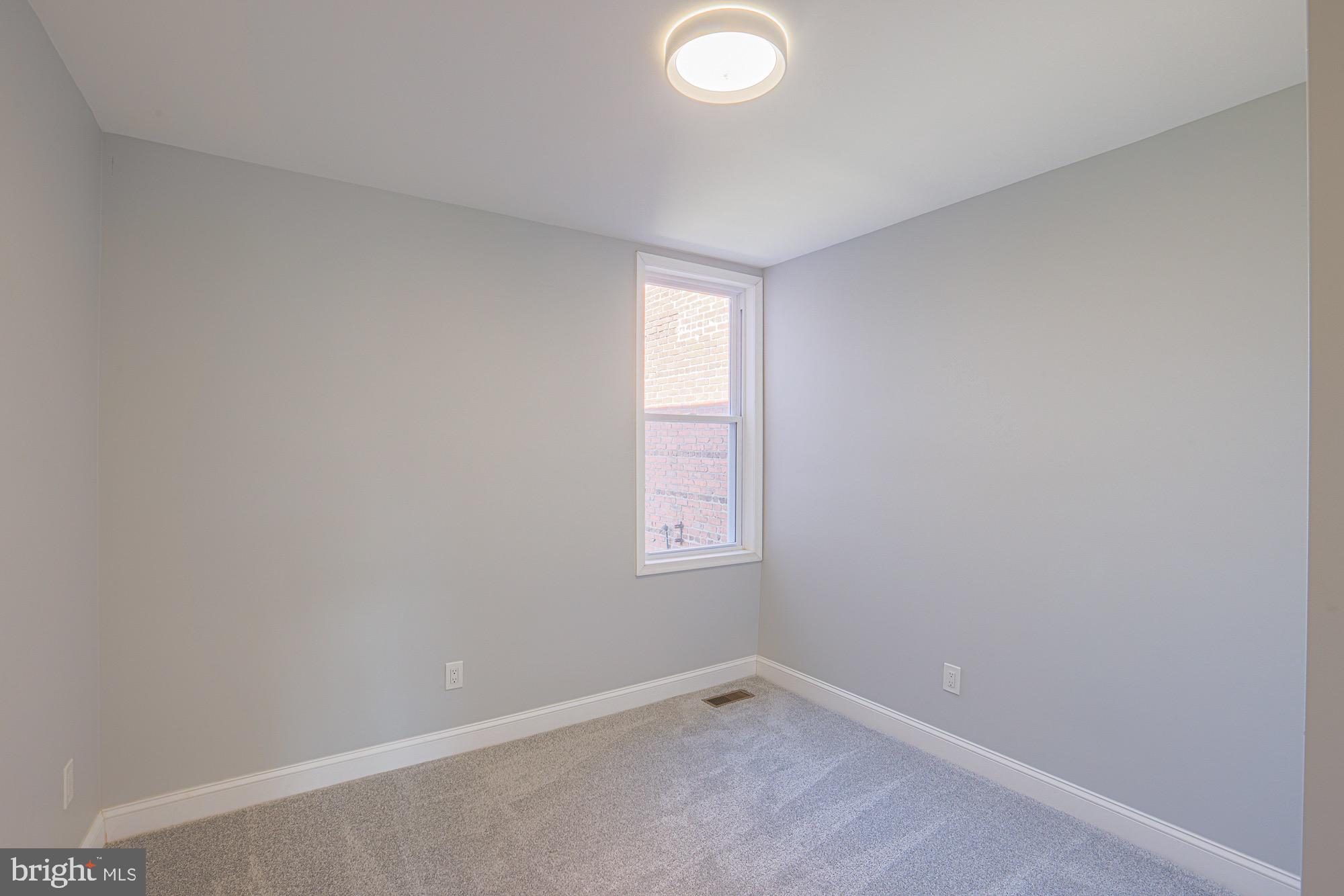 4622 Belair Road Baltimore, MD 21206 - Photo 24 of 36 Middle bedroom