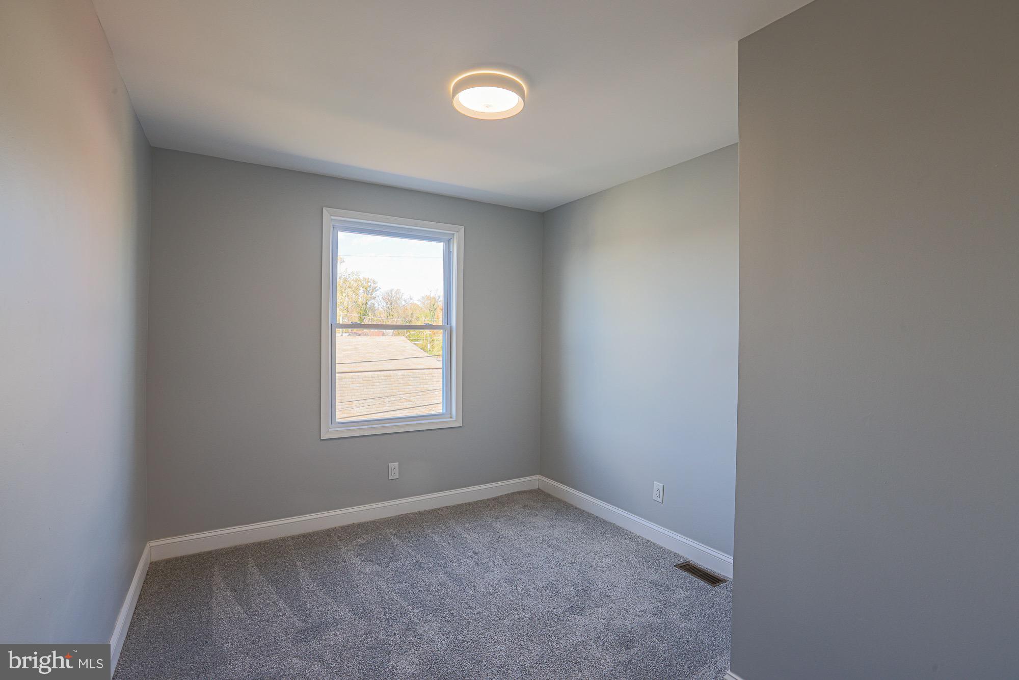 4622 Belair Road Baltimore, MD 21206 - Photo 26 of 36 Back bedroom