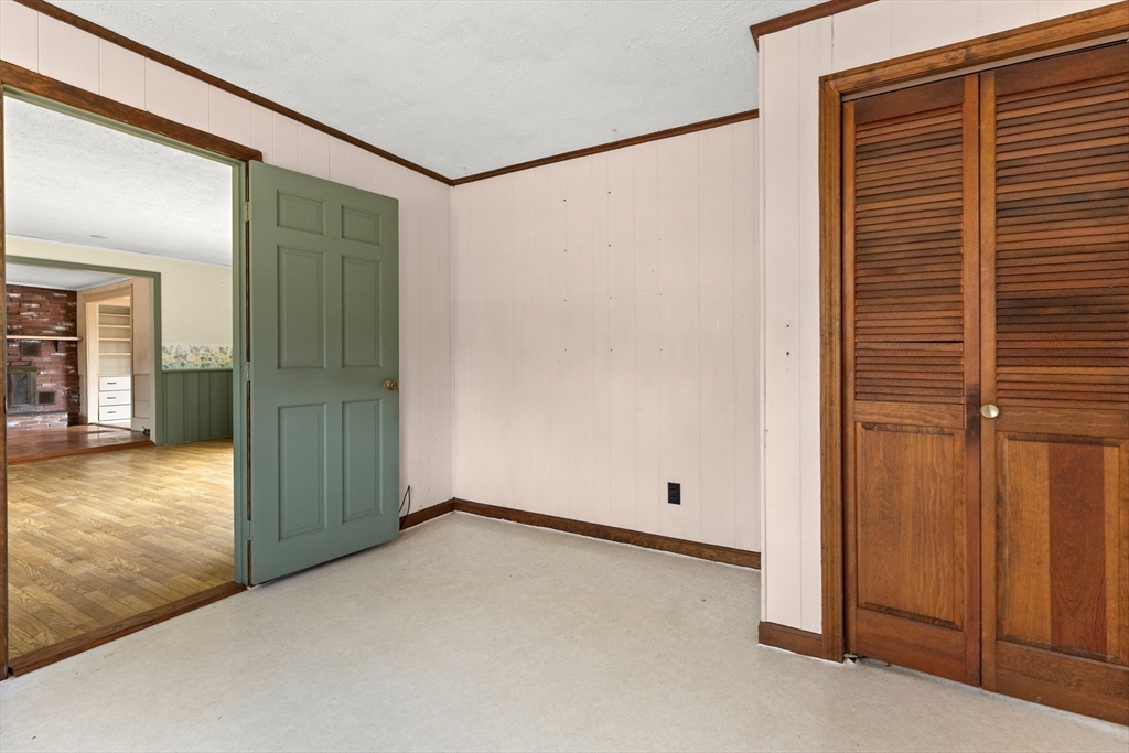 359 Kenoza Street Haverhill, MA 01830 - Photo 30 of 37