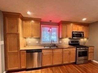 27 Sunset Drive Randolph, MA 02368 - Photo 8 of 37