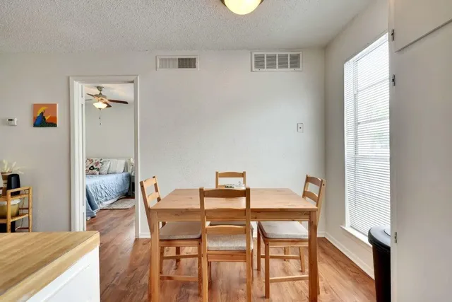 $1,000 | 2803 Hemphill Park, Unit B305, Austin, TX 78705