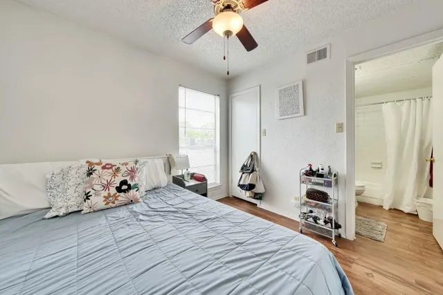 $1,000 | 2803 Hemphill Park, Unit B305, Austin, TX 78705