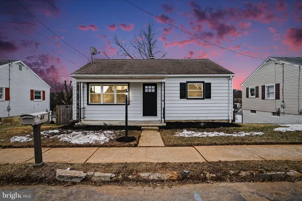 $262,950 | 43 West High Street, Windsor, PA 17366