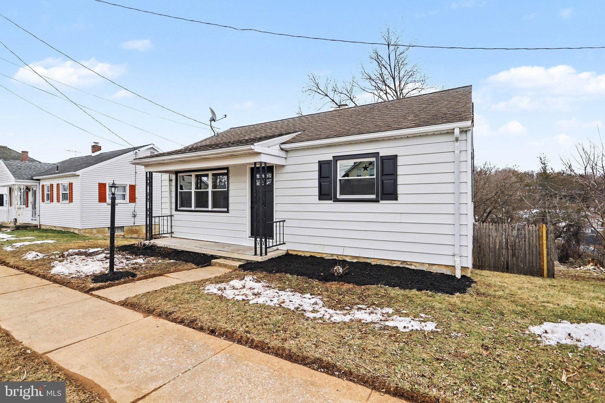 43 West High Street Windsor, PA 17366 - Photo 3 of 46 Charming home with inviting curb appeal.