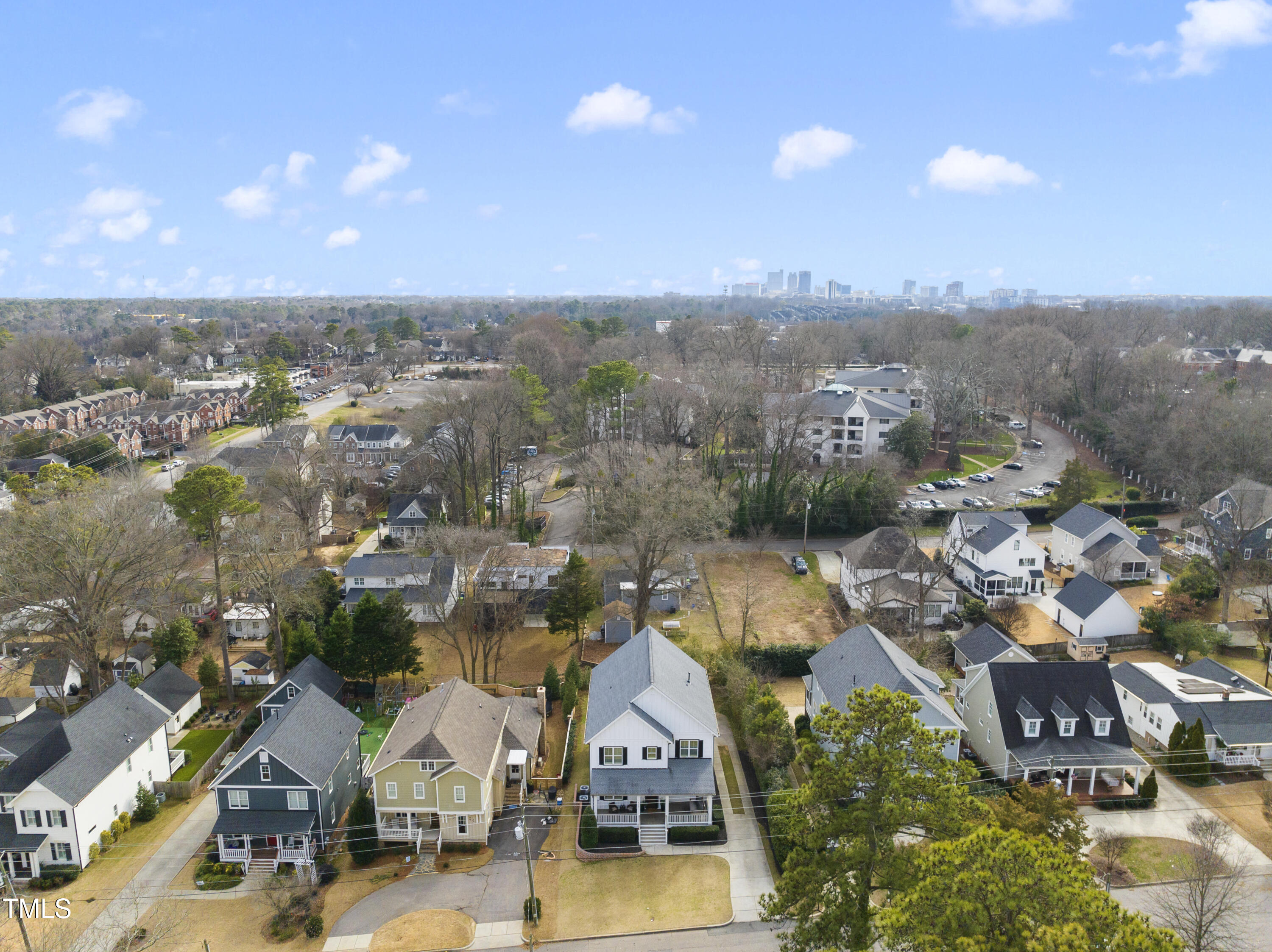 512 Mial Street Raleigh, NC 27608 - Photo 29 of 32 an aerial view of multiple house