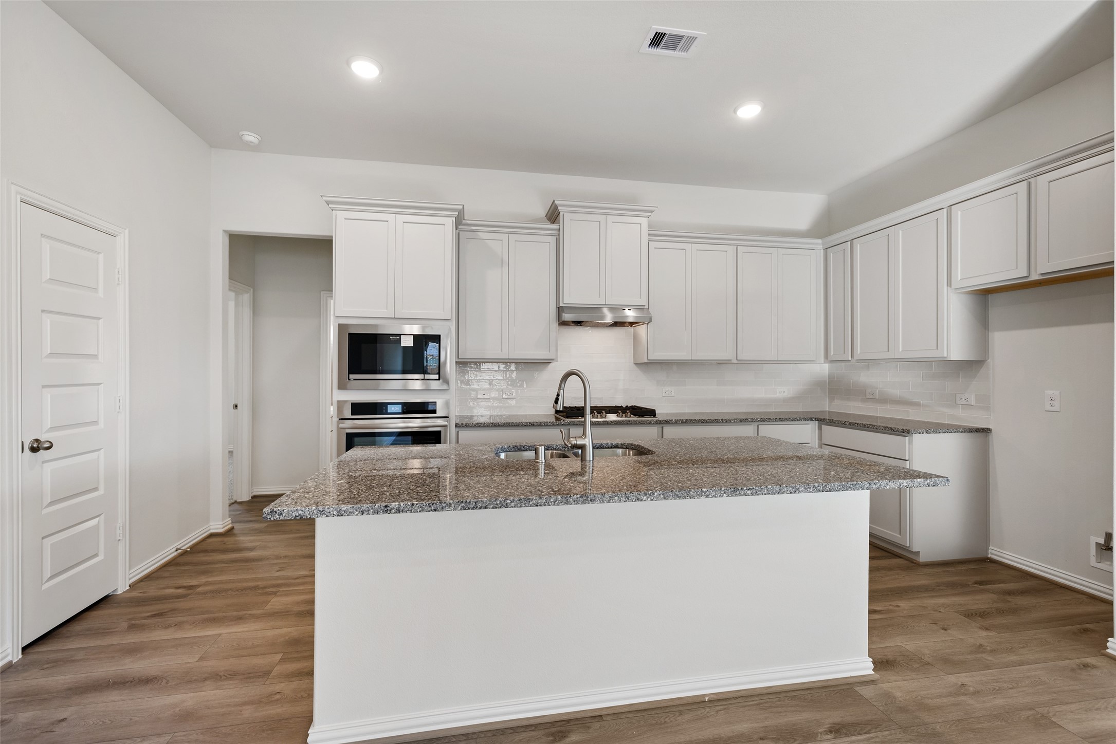 21123 Sunlight Grv Drive Rosharon, TX 77583 - Photo 6 of 17 Representative Photo