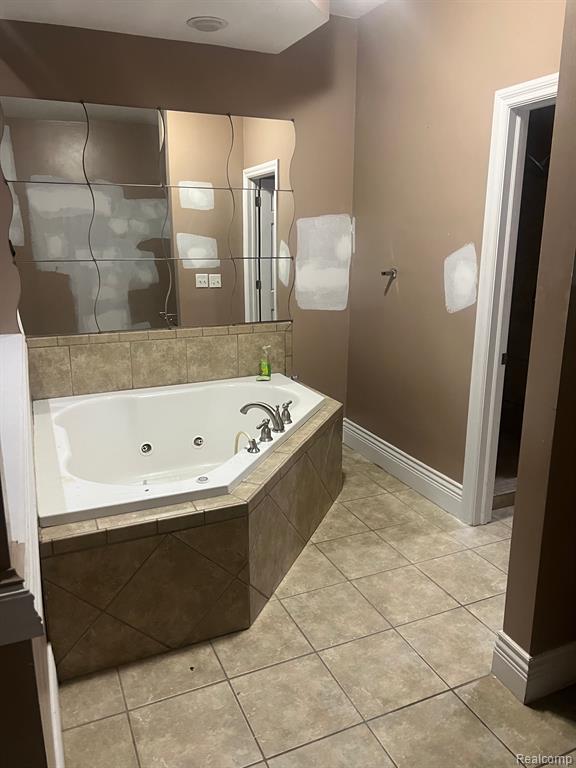 2583 South Edgar Road Mason, MI 48854 - Photo 11 of 33