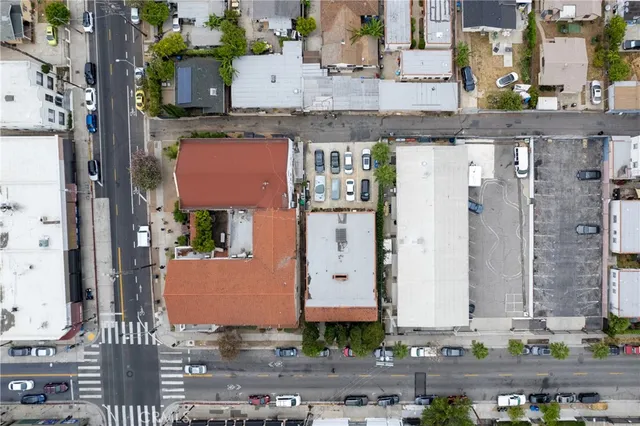 a car parked in front of a building