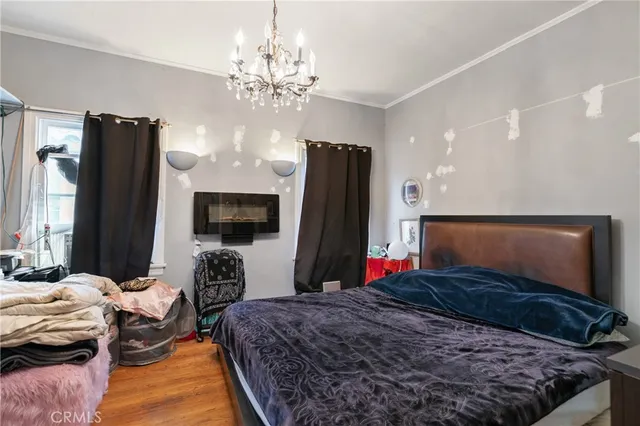 $1,600,000 | 1309 North Edgemont Street, Los Angeles, CA 90027