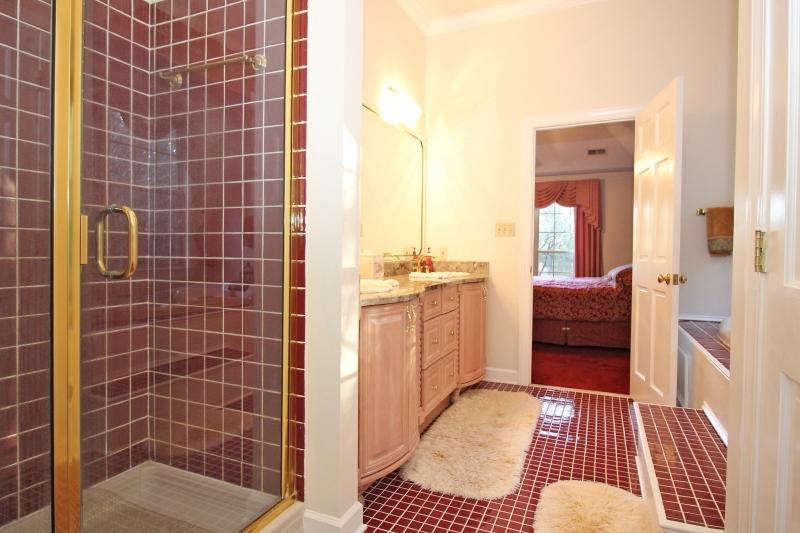 7829 Seafield Road Hollywood, SC 29449 - Photo 26 of 35 Master bathroom with shower and tub