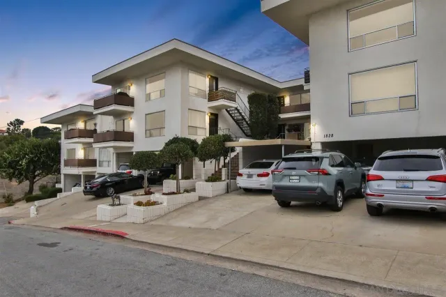 $4,195 | 1828 Linwood Street, Unit 3, San Diego, CA 92110