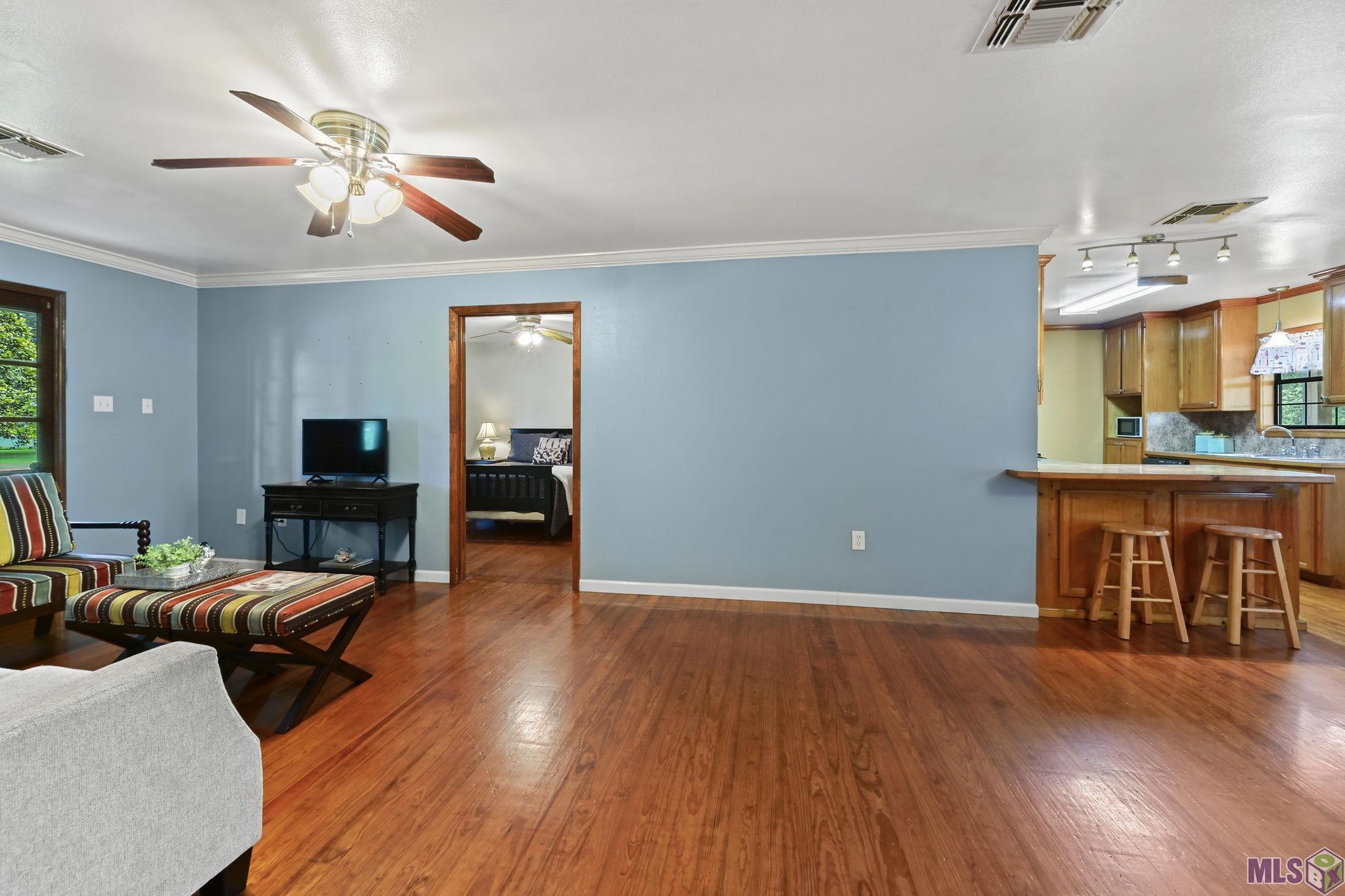 41151 Black Bayou Road Gonzales, LA 70737 - Photo 4 of 17
