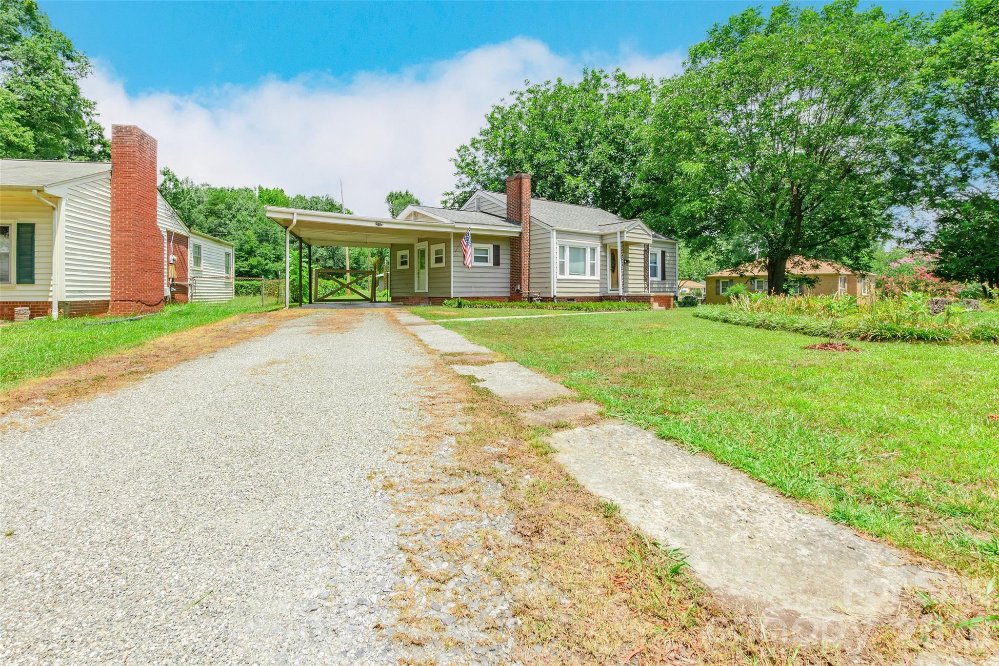 711 Linwood Road Kings Mountain, NC 28086 - Photo 2 of 30