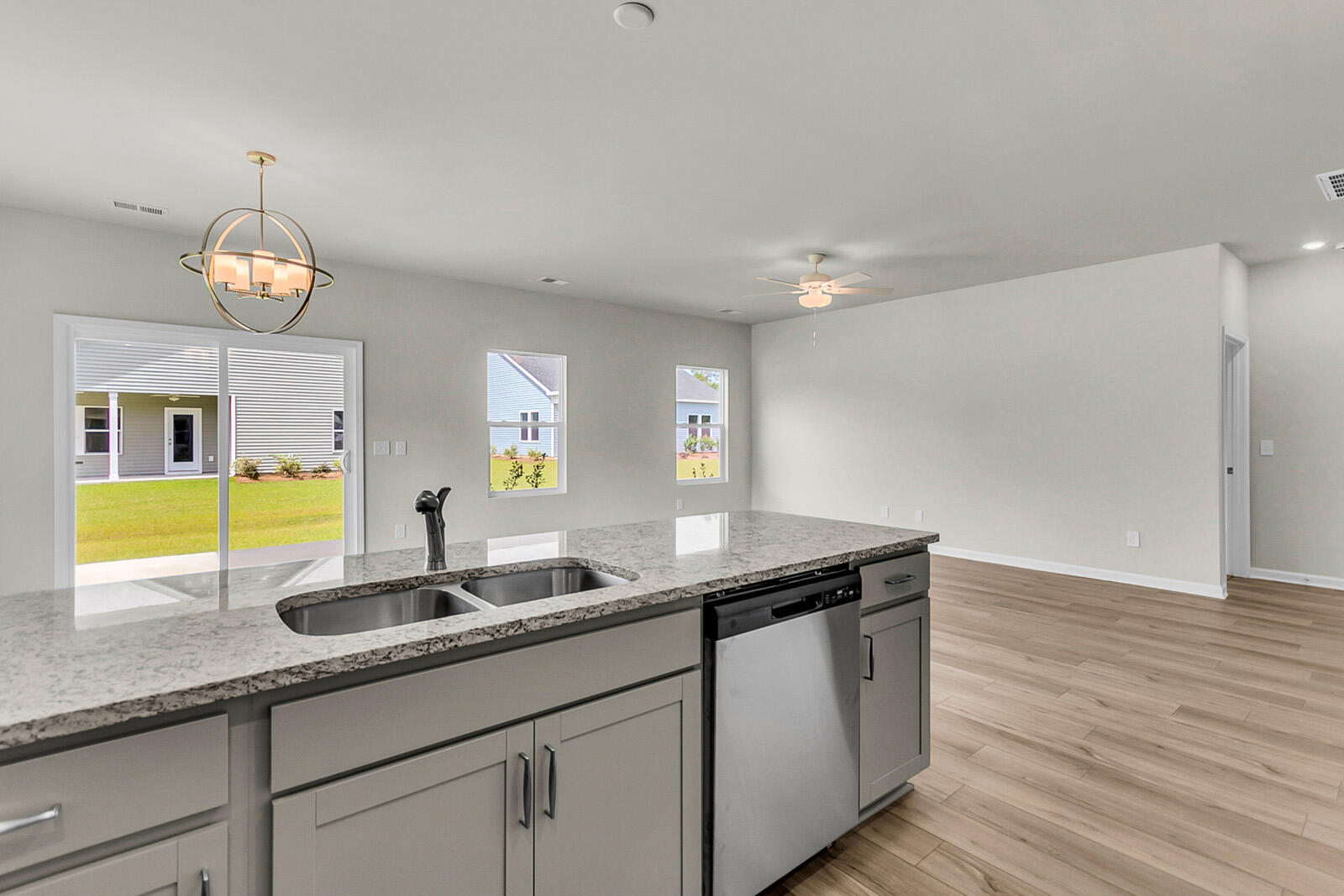 1001 Par Three Court Manning, SC 29102 - Photo 6 of 29 FMWeb05