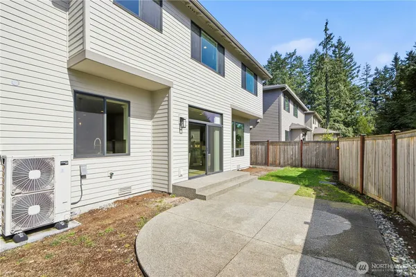 $1,998,000 | 23623 Southeast 35th Street, Sammamish, WA 98029