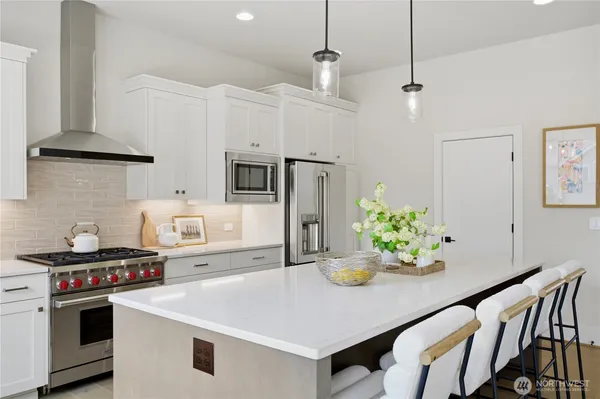 $1,998,000 | 23623 Southeast 35th Street, Sammamish, WA 98029