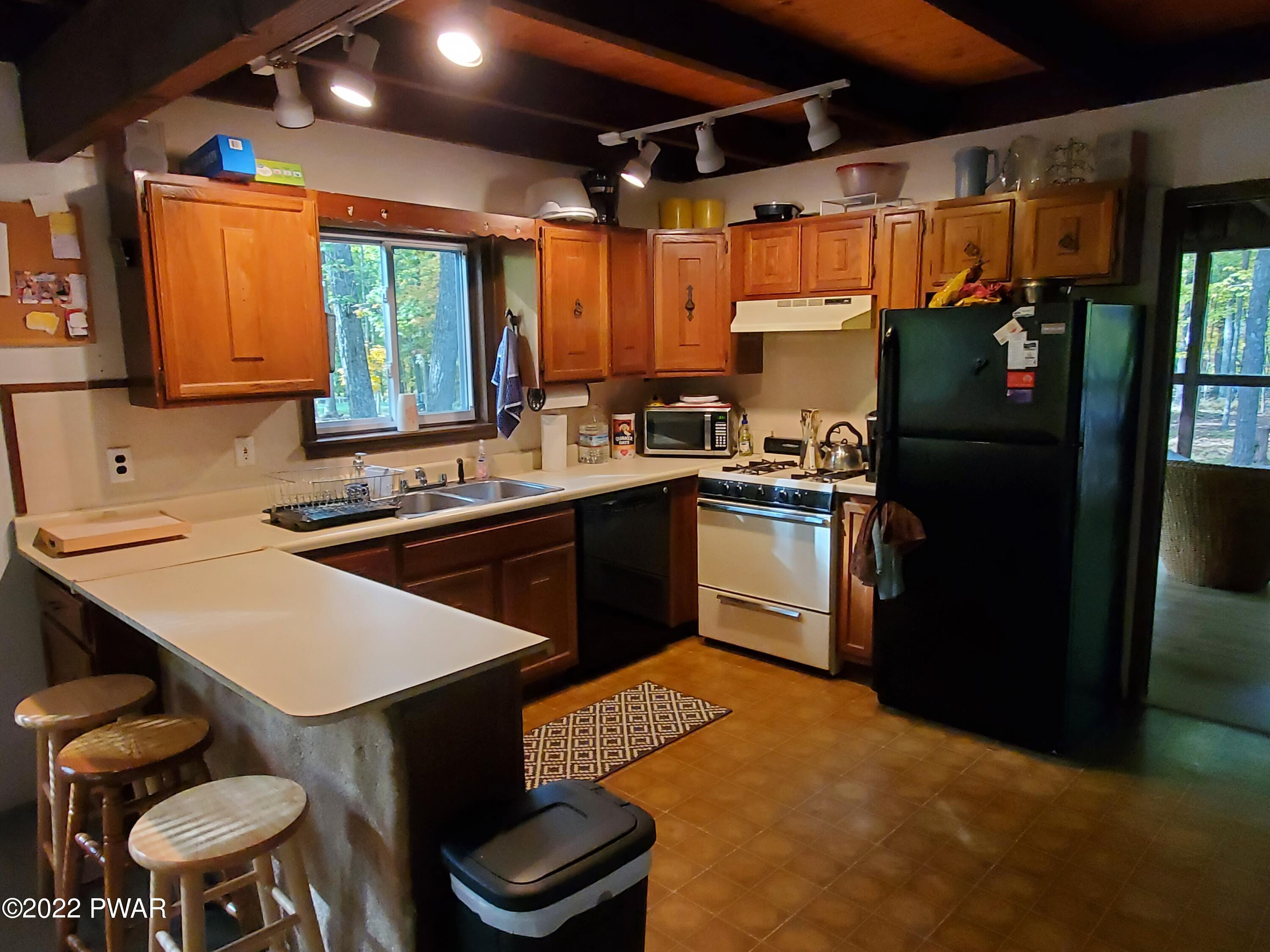 251 Oak Hill Road Hawley, PA 18428 - Photo 24 of 90 Kitchen