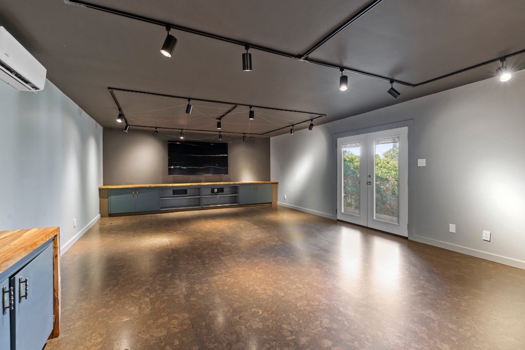 103 Comet Lakeway, TX 78734 - Photo 25 of 38 an empty room with windows