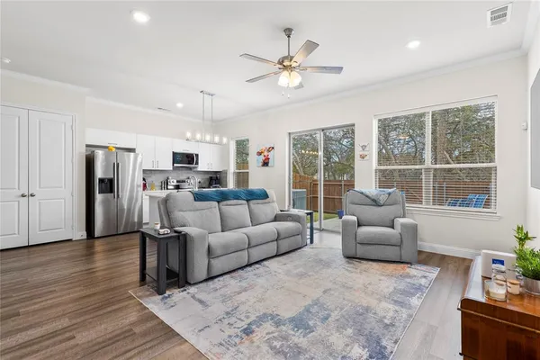 $2,800 | 6329 Manson Court, Dallas, TX 75227