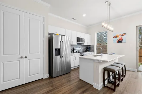 $2,800 | 6329 Manson Court, Dallas, TX 75227
