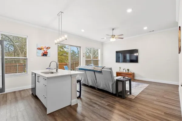 $2,800 | 6329 Manson Court, Dallas, TX 75227