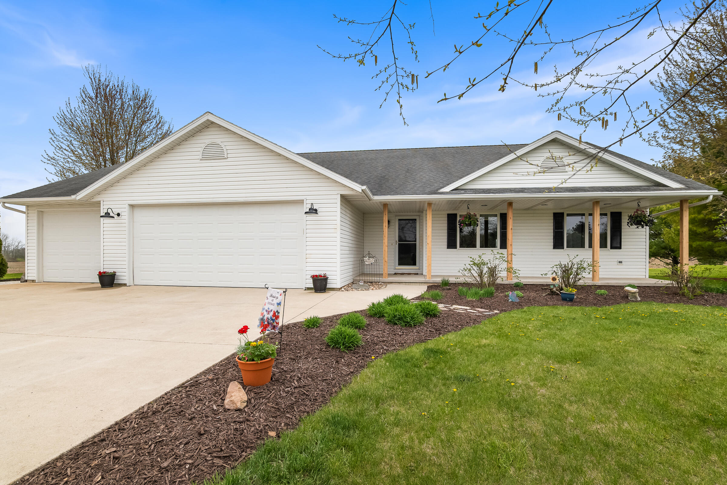 7501 Carstens Lake Road Newton, WI 54220 - Photo 1 of 1 7501CarstensLakeRd-3