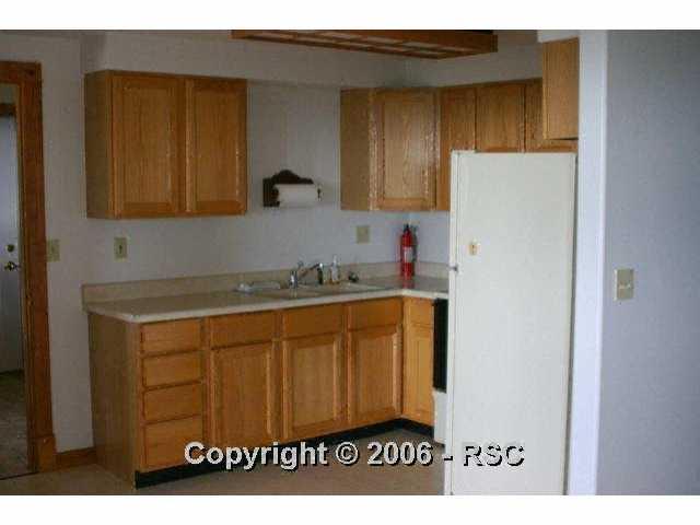880 Oak Ridge Road Manitou Springs, CO 80829 - Photo 12 of 13 Gallery Image 12