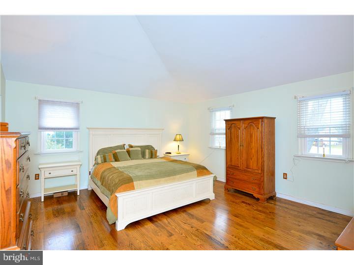 2936 Defford Road Norristown, PA 19403 - Photo 14 of 22 Bedroom - Main