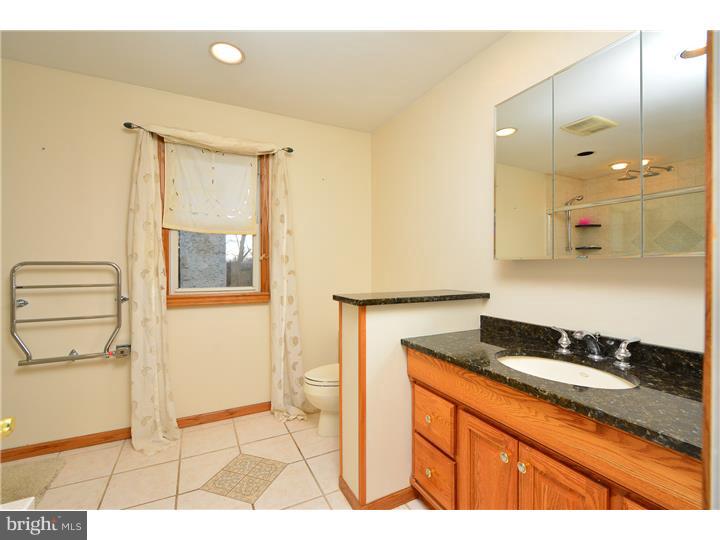 2936 Defford Road Norristown, PA 19403 - Photo 17 of 22 Master Bathroom