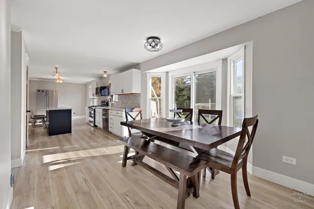 $425,000 | 56 Huntcliff Court, Fox River Grove, IL 60021