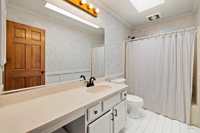 $425,000 | 56 Huntcliff Court, Fox River Grove, IL 60021