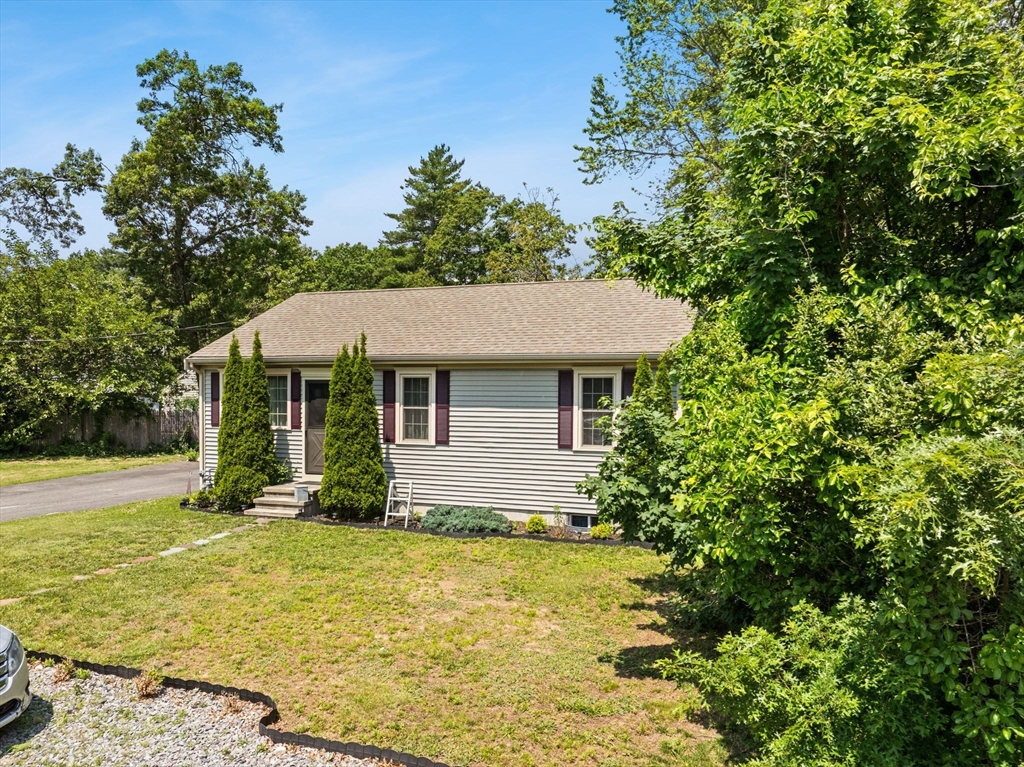 38 Kenmore Road Stoughton, MA 02072 - Photo 3 of 42 Gallery Image 3