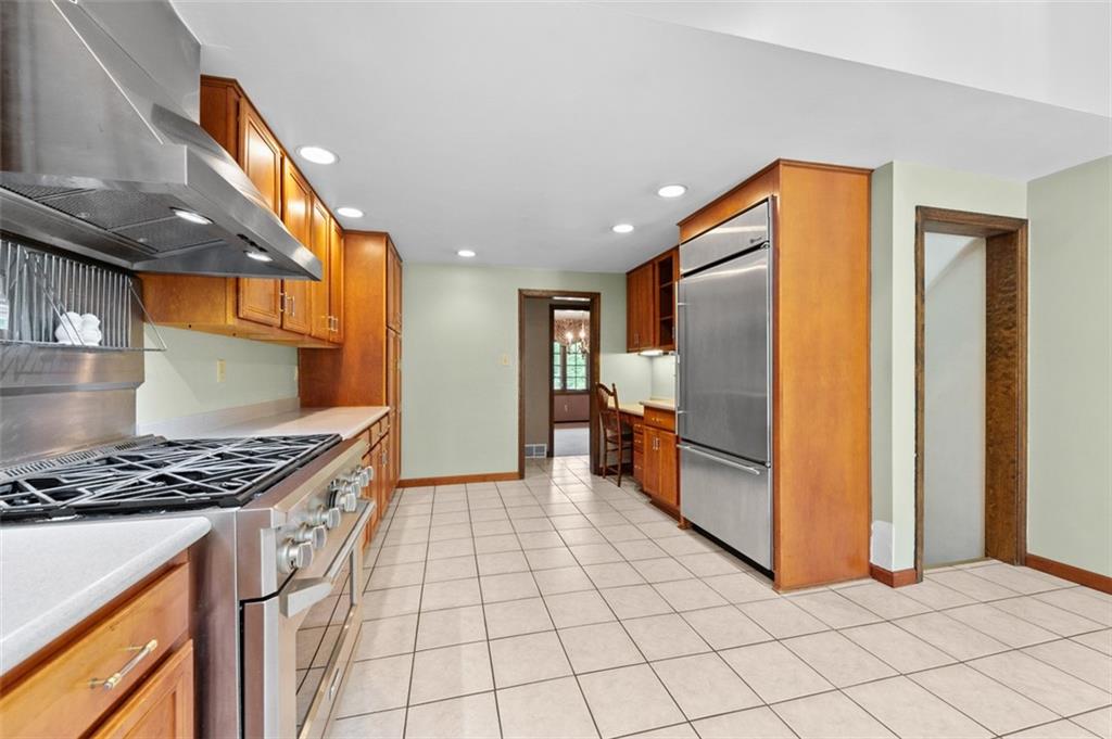4948 Ashbaugh Road Murrysville, PA 15668 - Photo 18 of 48 Stainless Appliances Kitchen