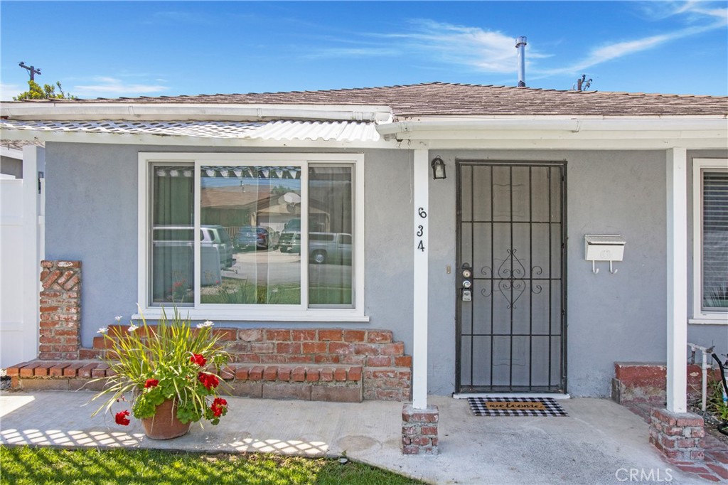 634 Willow Drive Brea, CA 92821 - Photo 25 of 26 a front view of a house