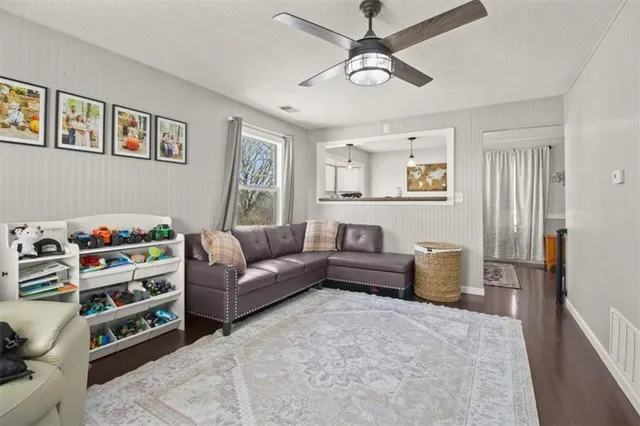 $230,000 | 1005 West Marlow Street, Odessa, MO 64076