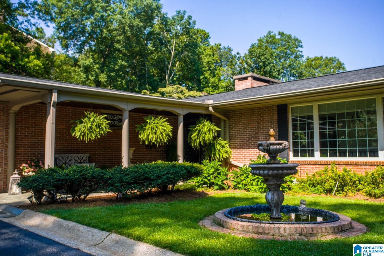 506 Hillyer High Road Anniston, AL 36207 - Photo 2 of 59
