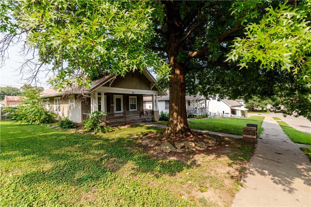 905 Parallel Street Atchison, KS 66002 - Photo 4 of 52 Gallery Image 4