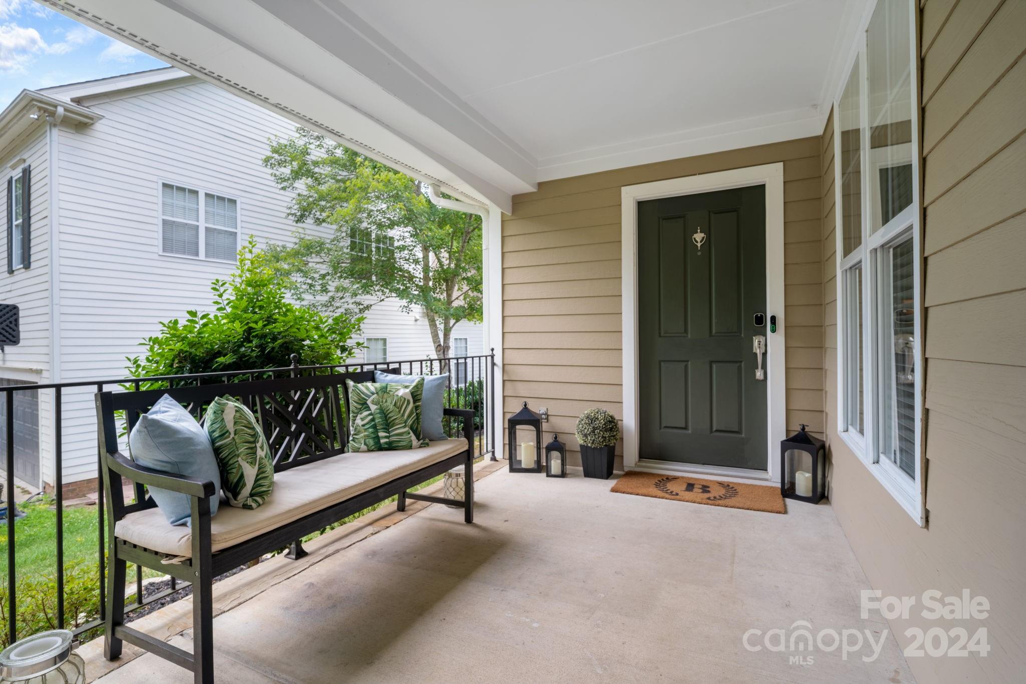 1060 Hunters Run Drive Tega Cay, SC 29708 - Photo 4 of 48 Gallery Image 4