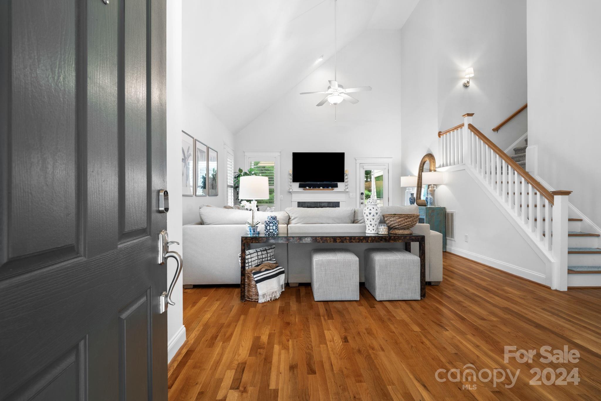1060 Hunters Run Drive Tega Cay, SC 29708 - Photo 5 of 48 Gallery Image 5