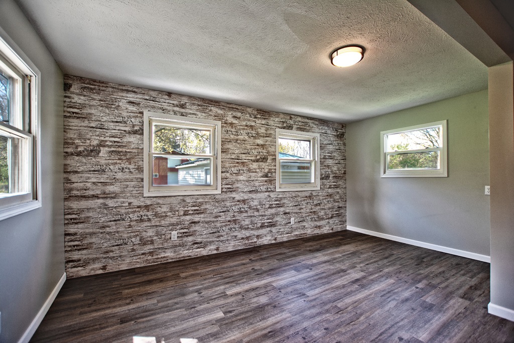 21272 Roosevelt Road South Bend, IN 46614 - Photo 4 of 18