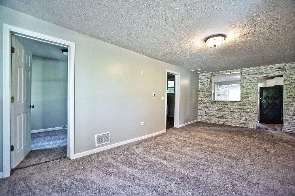 21272 Roosevelt Road South Bend, IN 46614 - Photo 6 of 18