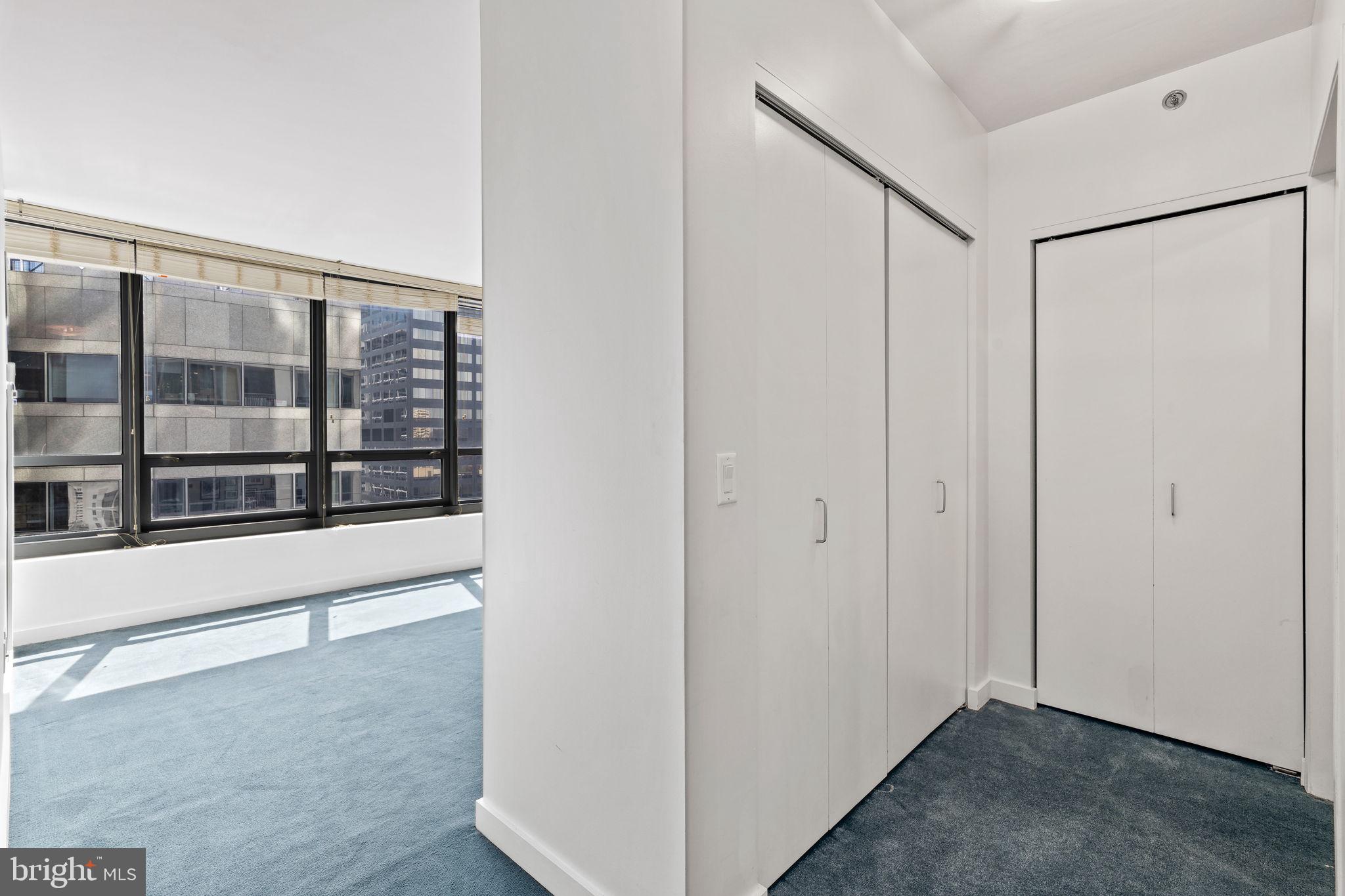 2101 Market Street, Unit 2007 Philadelphia, PA 19103 - Photo 23 of 45 a view of front door