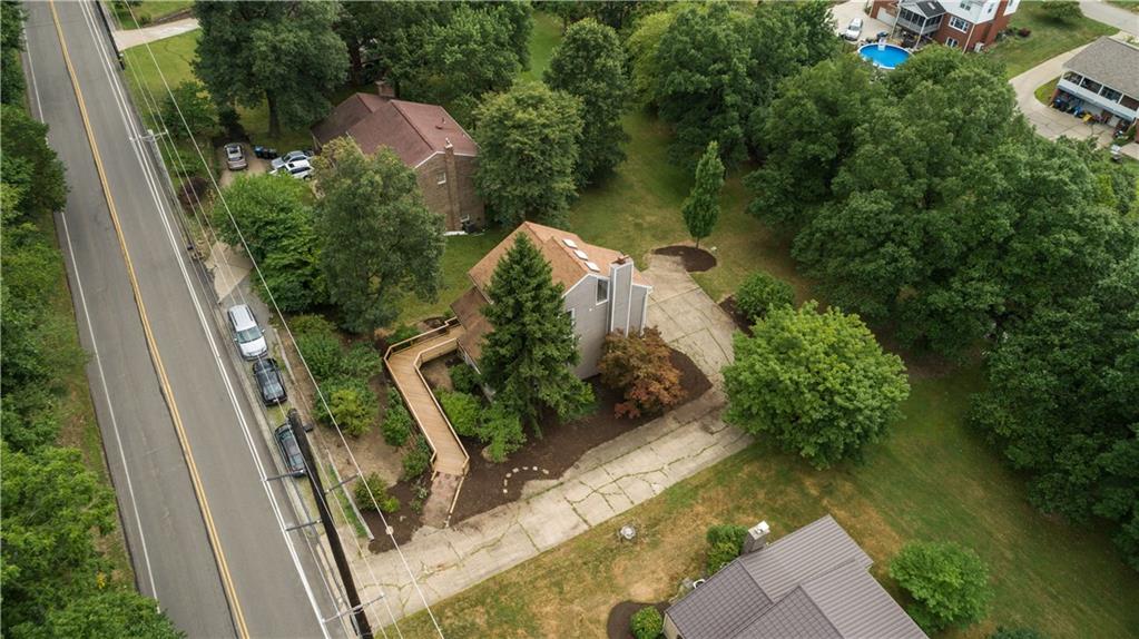 8273 Thompson Run Road Pittsburgh, PA 15237 - Photo 3 of 24 Gallery Image 3