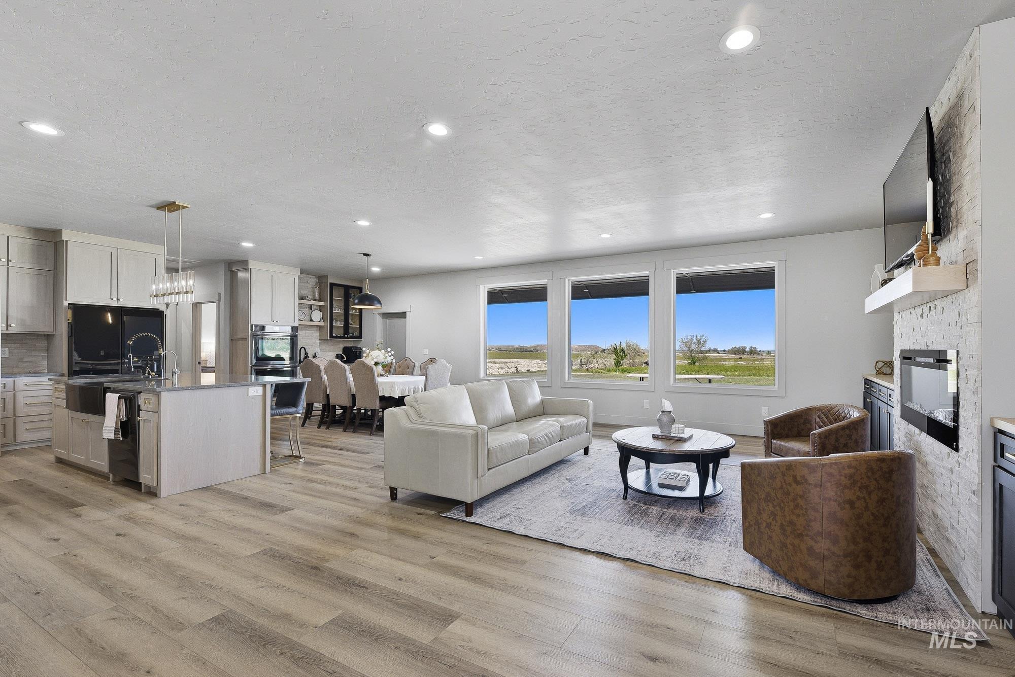 6335 Johnstone Road Homedale, ID 83628 - Photo 5 of 50