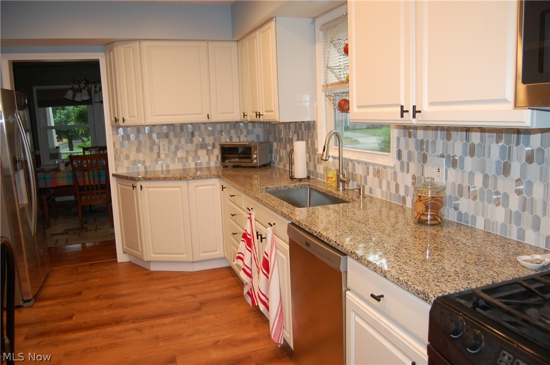 5116 Eastover Road Cleveland, OH 44124 - Photo 9 of 35 Gallery Image 9