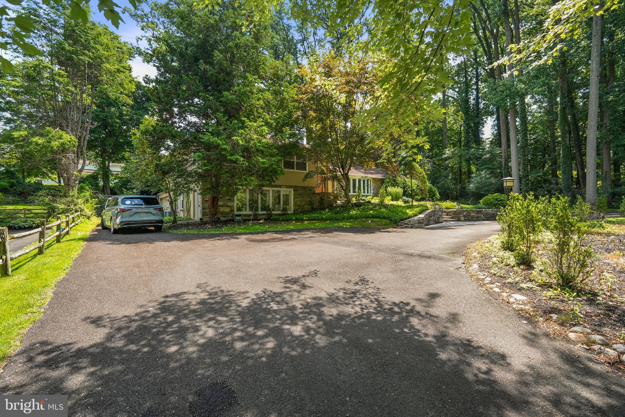 901 Dale Road Jenkintown, PA 19046 - Photo 4 of 56