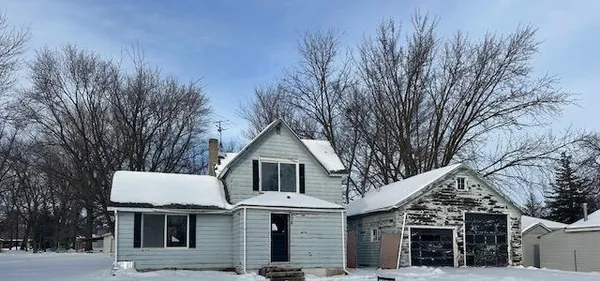 $11,900 | 306 Maple Street, Lyle, MN 55953