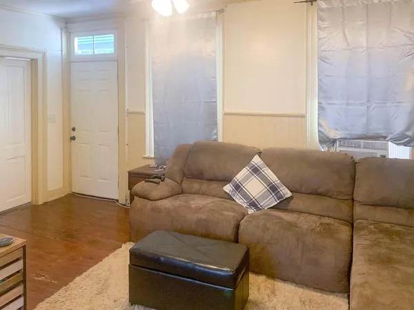 $3,030 | 25 George Street, Unit B, Charleston, SC 29401